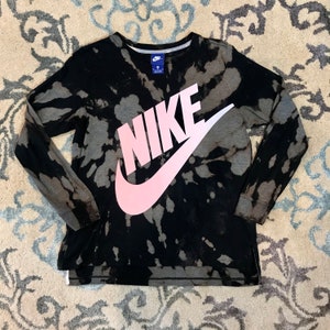 Nike Women's Boxy Loose Fit Long Sleeve 