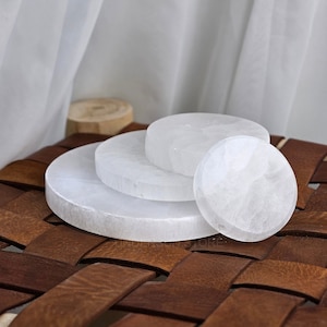 Selenite Charging Plate Round  6 cm, 8 cm, 10 cm, 12 cm, 15 cm | Selenite Charging Plate | Crystals Lover | Crystals Holder Plate | Tray