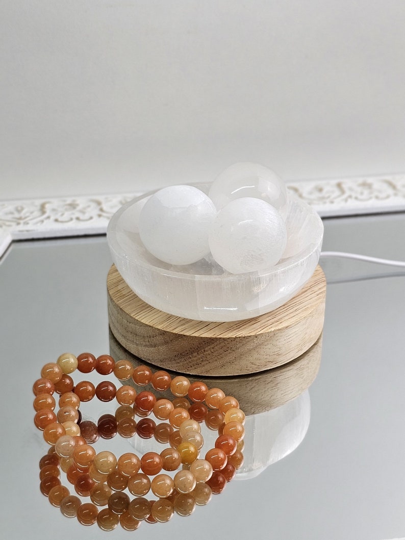 Selenite Crystal Lamp For Bracelet Energy Clearing and Healing Crystals Sphere Crystals Lover Gift Meditation Gift Idea Stone Lamp 画像 8