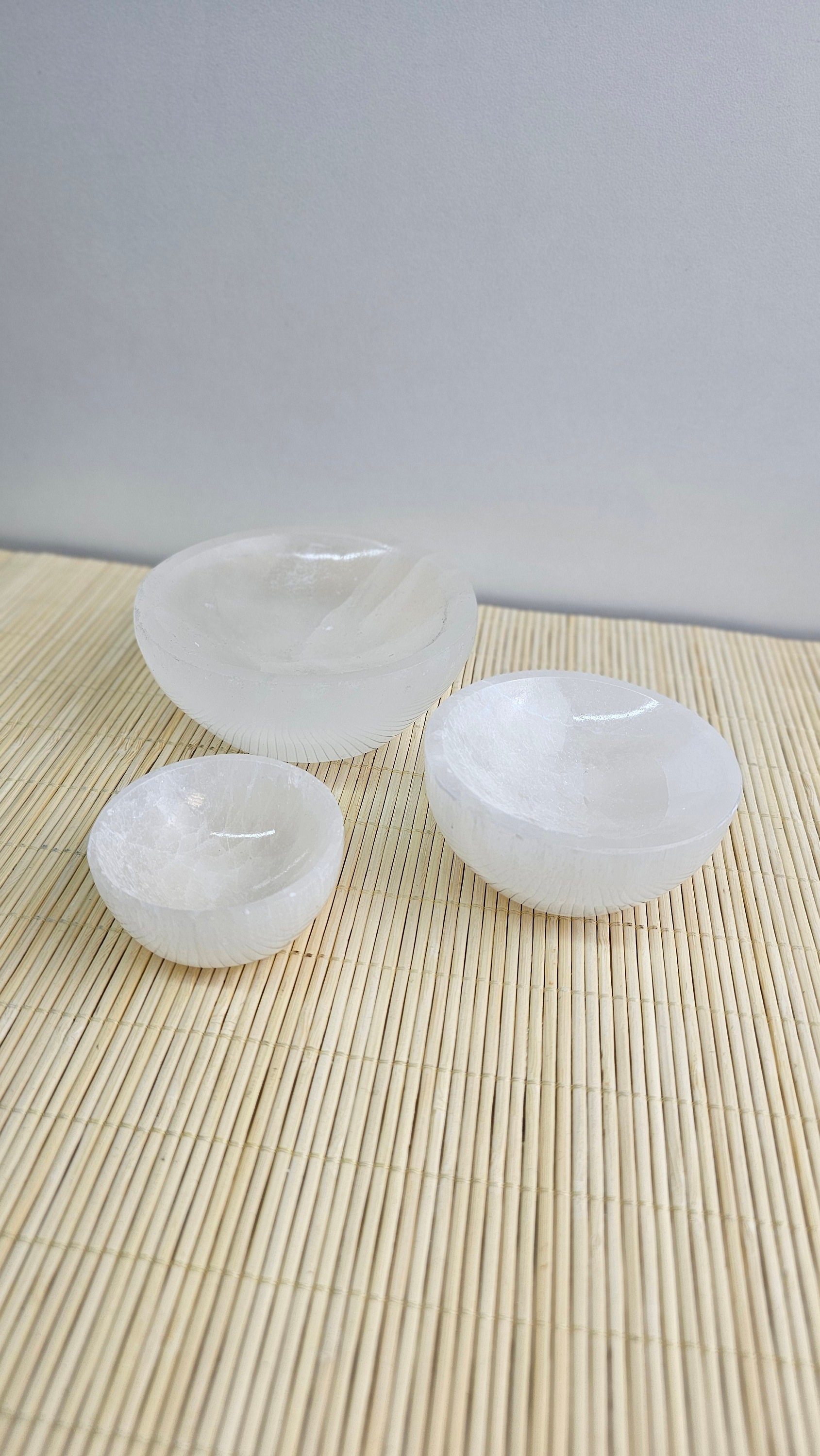 Selenite Round Bowl 6 cm, 8 cm, 10 cm | Crystals Storage Bowl | Handmade Gift | Crystals Lover | Crystals Holder | Home Decoration Gift