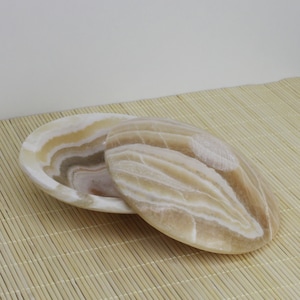 Moroccan Onyx Bowl 10 cm, 12 cm |  Crystals Holder Bowl | Crystals Lover Gift Idea | Onyx Decoration | Home Gifts | Crystals Bowl