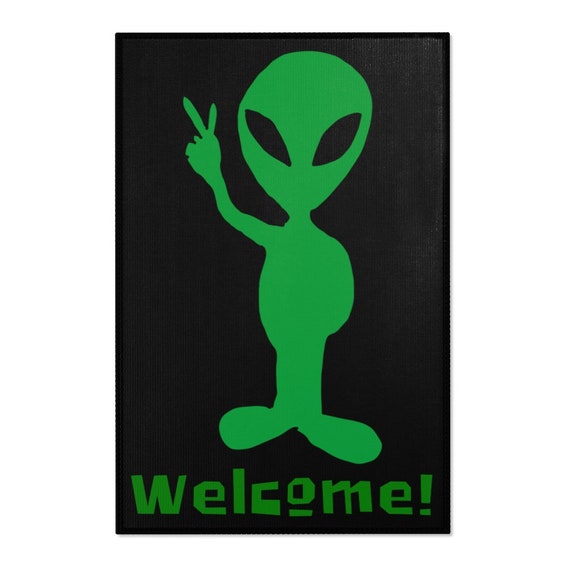 Welcome Alien, 2'x3' Door Mat & 4'x6' Area Rug Sizes