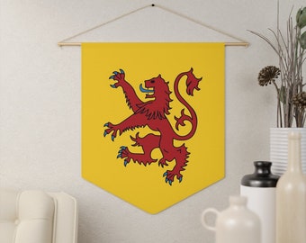 Lion Rampant of Scotland Pennant: Scottish Royal Banner Wall Decor (18"x21")