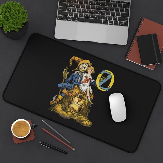 Dorothy, The Scarecrow & The Cowardly Lion Desk Mat, Wizard Of Oz