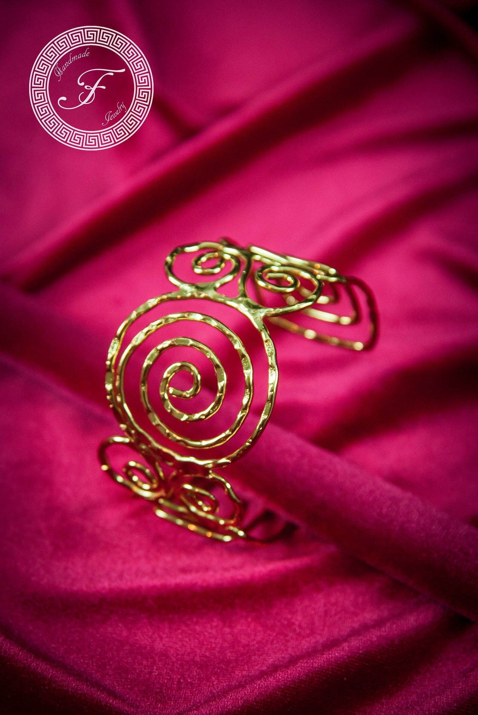 Montre Bracelet Geneva Vintage - Cadran Grec Key, Plaqué Rhodium, Rétroéclairage, Garantie 2 Ans