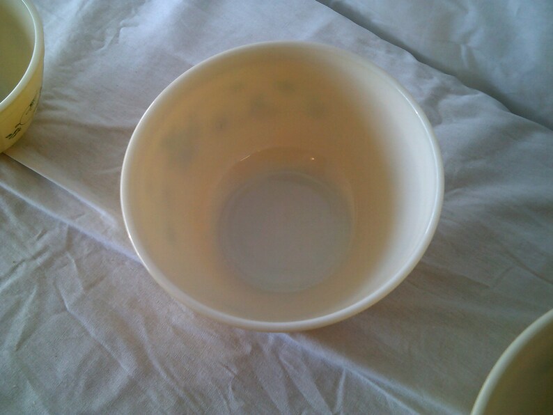 Pyrex Shenandoah Mixing Bowl Set