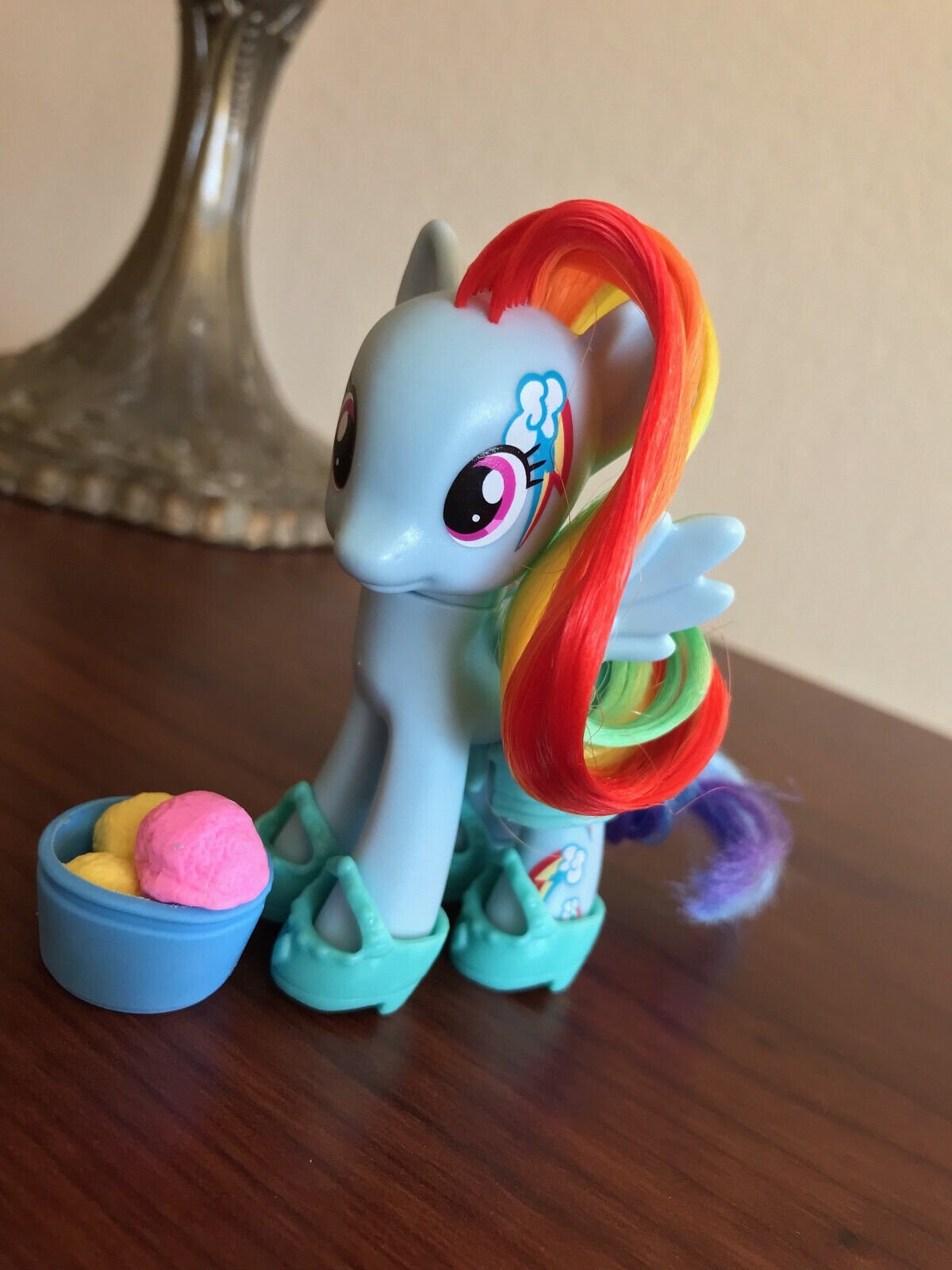 My Little Pony Rainbow Dash 9 Vinyl Art Figure