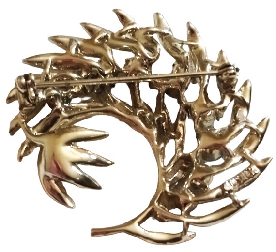 Vintage 1960s BSK Gold Half Wreath Brooch Darker … - image 4