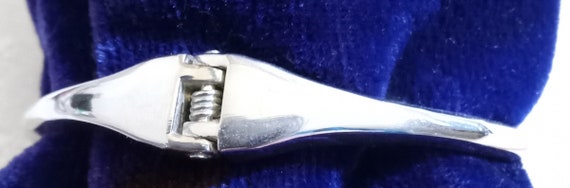 Vintage Y2K Silver Tone Snake Clamper Bracelet Gr… - image 4