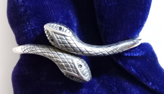 Vintage Y2K Silver Tone Snake Clamper Bracelet Gr… - image 1