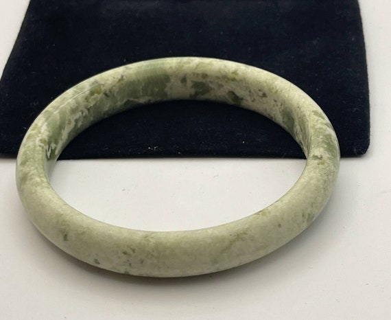 242ct Jade Bangle Vintage Jadeite Carved Bracelet… - image 10