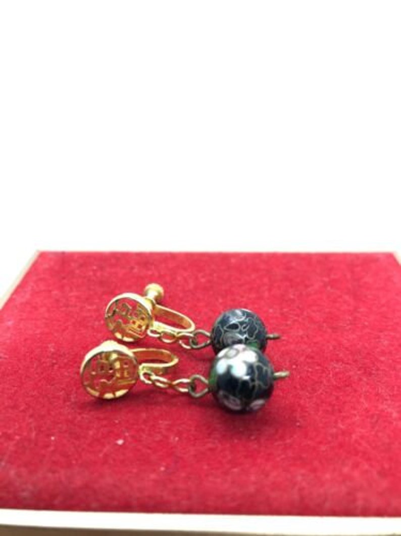 cloisonne vintage chinese enamel bead drop screw back gold tone fashion costume ethnic floral