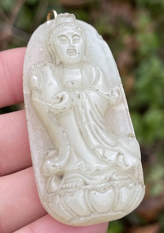 200ct Jade Vintage Jadeite Carved Pendant Necklac… - image 1