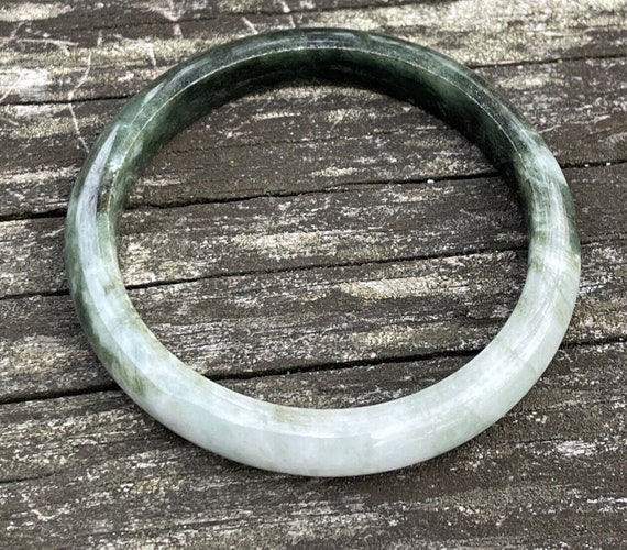 174ct Jade Bangle Vintage Jadeite Carved Bracelet… - image 2