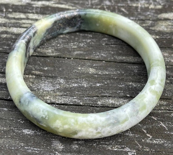 238ct Jade Bangle Vintage Jadeite Carved Bracelet… - image 3