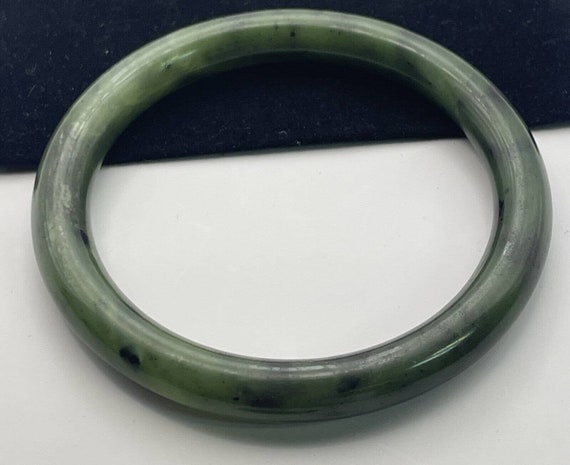 207ct Jade Bangle Vintage Jadeite Carved Bracelet… - image 6