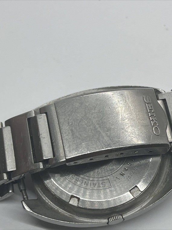 Vintage Seiko Men’s 17 Jewel Automatic Watch 7005… - image 9