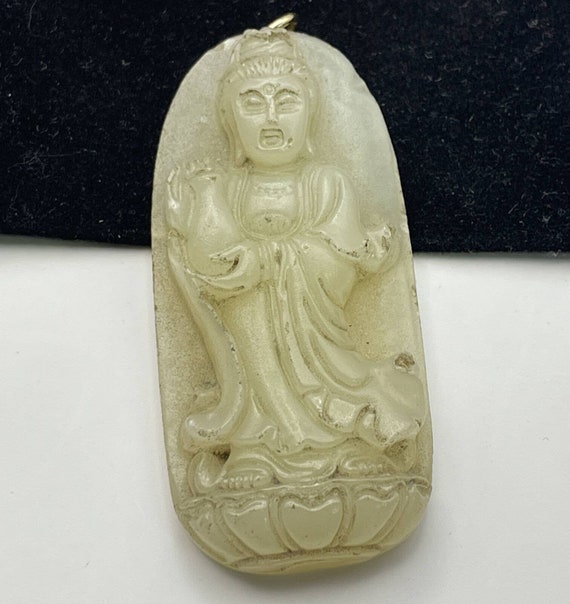 200ct Jade Vintage Jadeite Carved Pendant Necklac… - image 2