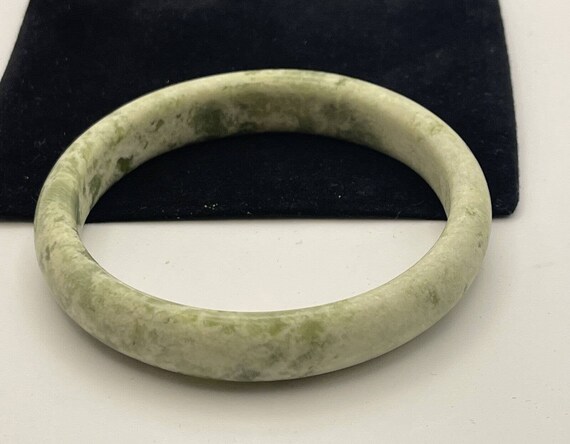 242ct Jade Bangle Vintage Jadeite Carved Bracelet… - image 9