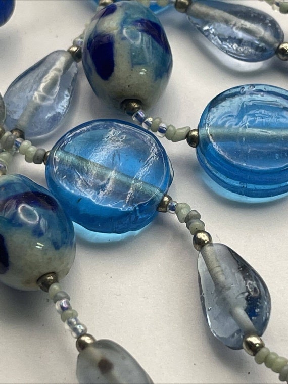 Vintage Necklace 20” Glass Beads Blue Flower Beads - image 3