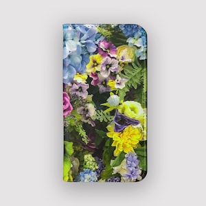 Funda tipo cartera con diseño floral "September Stroll" / Funda tipo libro de piel vegana con diseño floral / Compatible con iPhone 16, 15, 14 y 13, y Samsung Galaxy S25, S24, S23 y S22