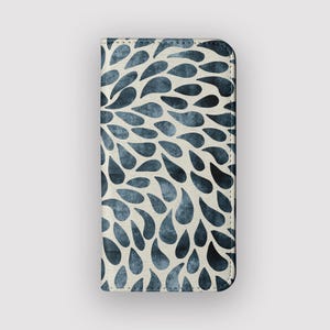 Portefeuille bleu Splash Petal | Étui folio en cuir végétalien goutte d'encre | Compatible avec les iPhone 16, 15, 14, 13, Samsung Galaxy S25, S24, S23, S22