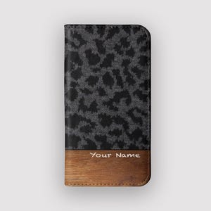 Funda tipo cartera con estampado de leopardo negro salvaje / Funda tipo libro de piel vegana salvaje / Compatible con iPhone 16, 15, 14 y 13, y Samsung Galaxy S25, S24, S23 y S22