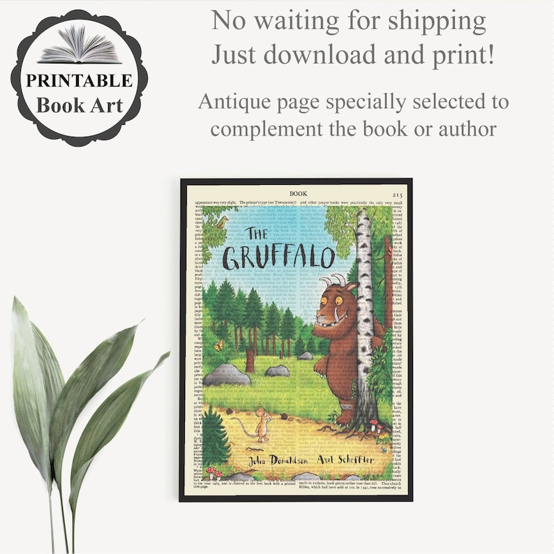 Pu&ograve; includere: Arte di libro stampabile con una pagina di libro vintage con un'illustrazione del personaggio Gruffalo del libro per bambini "The Gruffalo" di Julia Donaldson e Axel Scheffler. Il testo sulla pagina dice "The Gruffalo" e "BOOK".