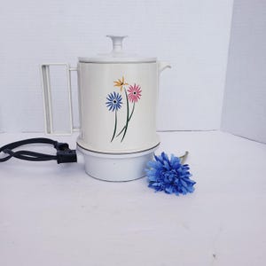 Vintage White Poly Hot-Pot Electric Kettle #7427 with Multi-Colored Flowers