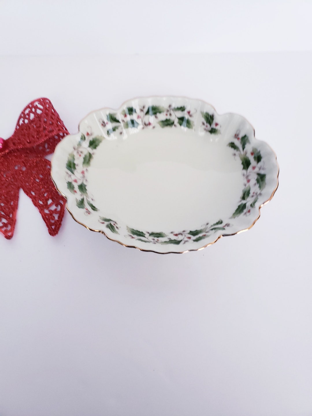 Fine China of Japan Holly Holiday Christmas Candy Dish, Holly Leaves