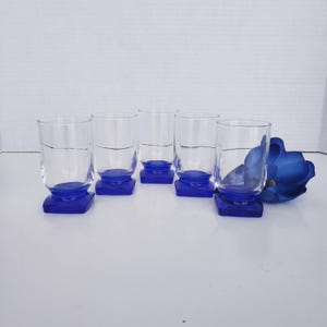 Set of 5 Bormioli Rocco Ibisco Cobalt Blue Square Base Footed Glasses, Shot Glasses, Made in Italy