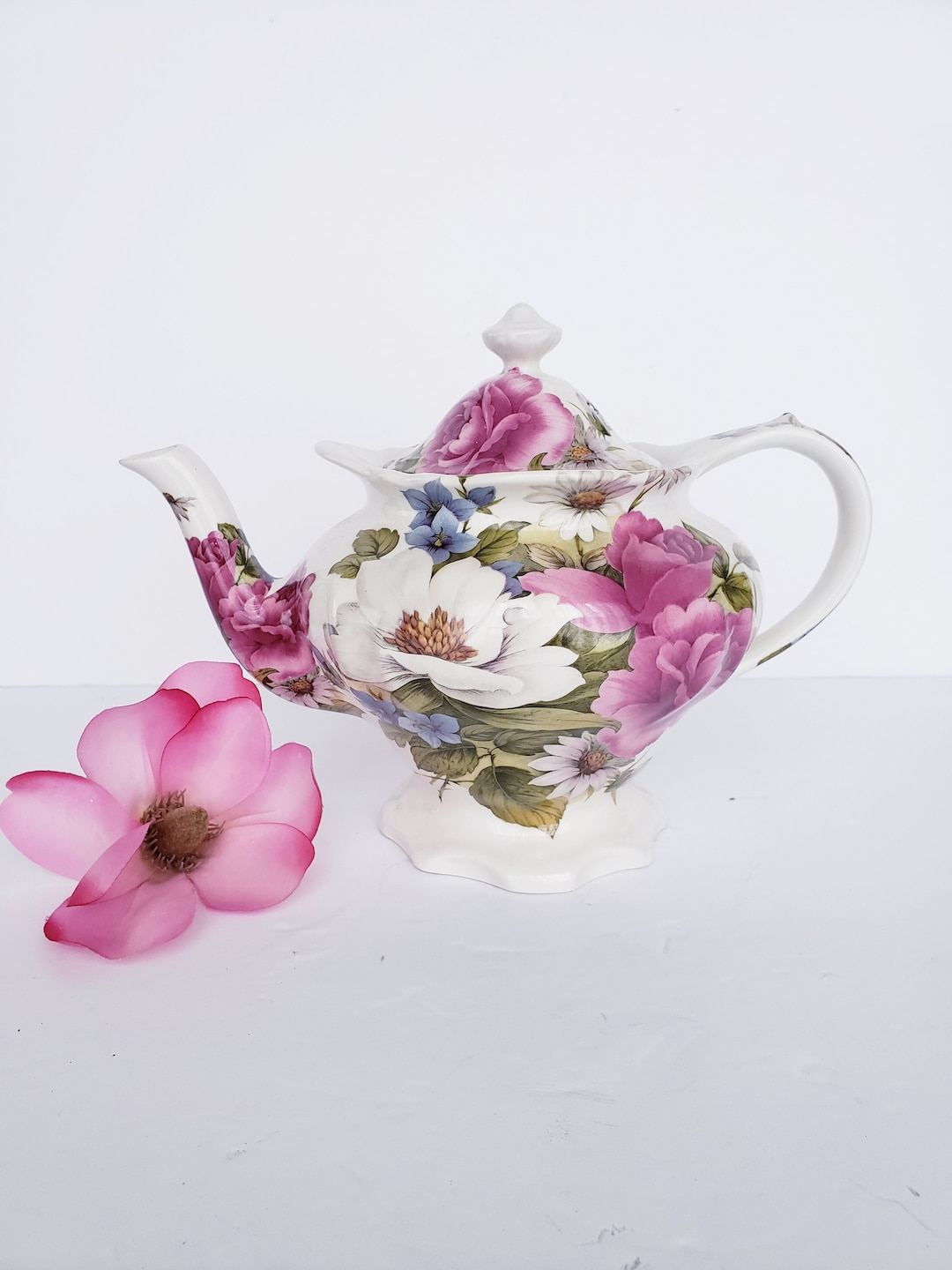 Sadler Pottery for Victoria Secret, Victorian Earthenware Teapot, Hot