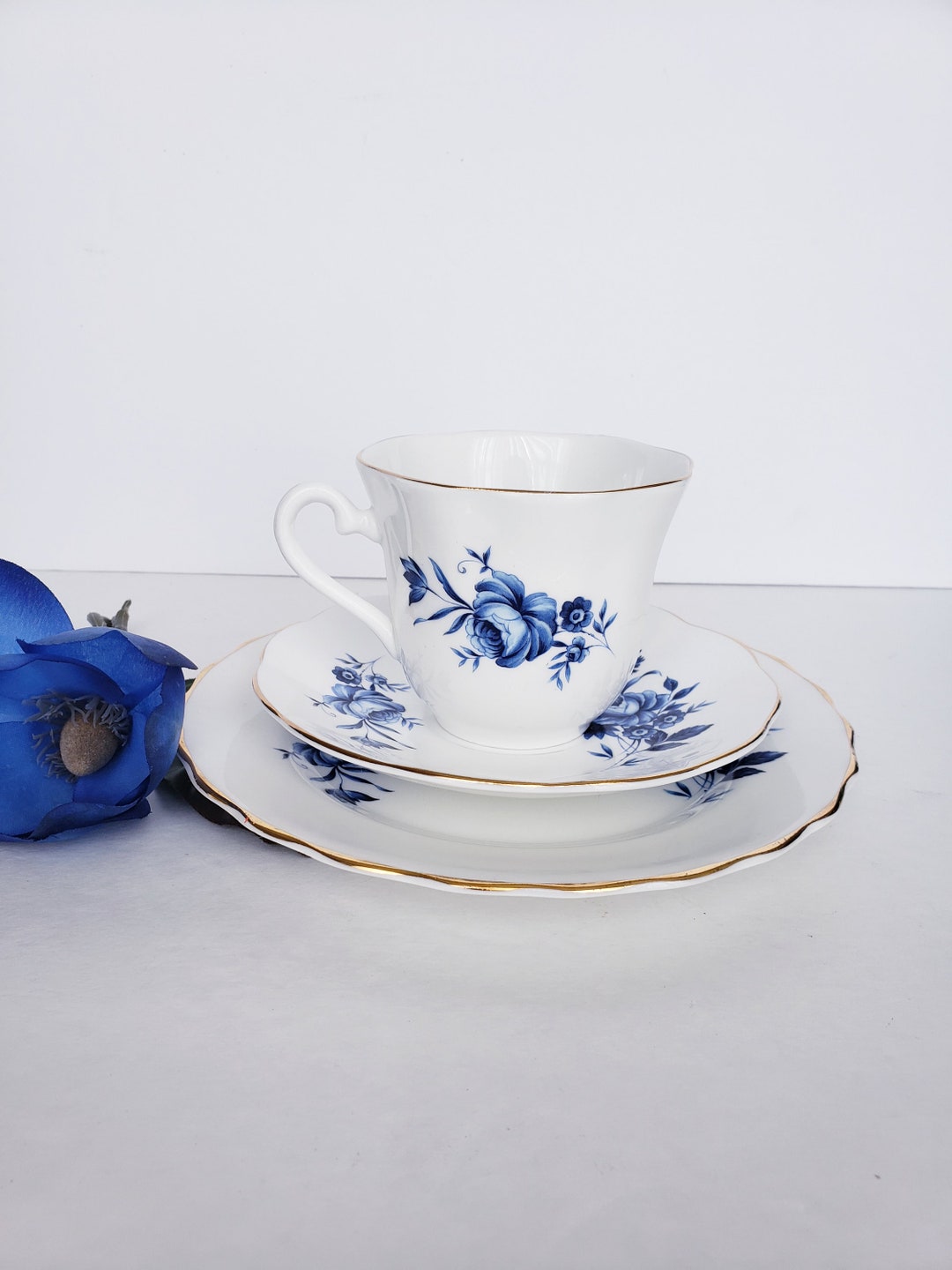 Vintage Elizabethan Fine Bone China Teacup, Saucer and Dessert/salad