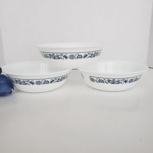 Set of 3 Vintage Corning/Corelle Old Town Blue Coupe Cereal Bowls