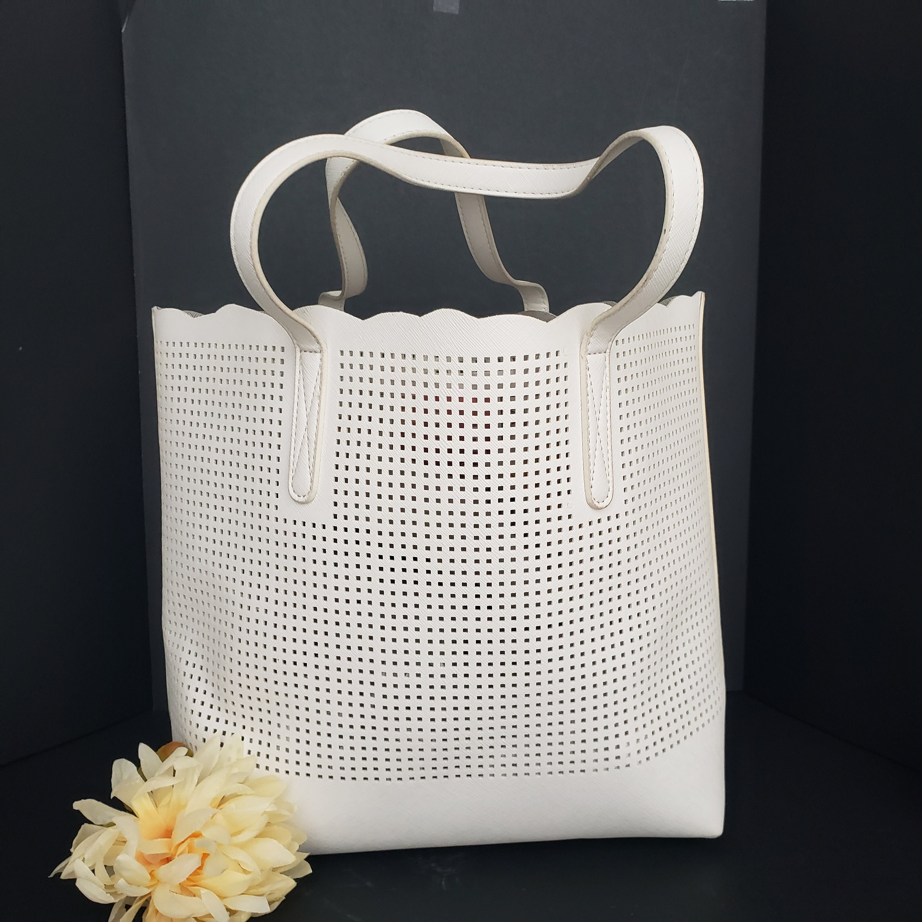 Neiman Marcus White Perforated Tote Bag - Etsy display picture 2
