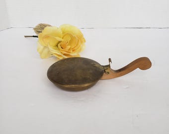 Cala Gift Vintage Brass Silent Butler with Wood Handle