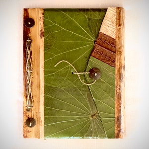 Quaderno con foglie di ibisco naturale • Regalo di Natale ecologico • Libro in pelle vegana • Diario fatto a mano, carta kraft riciclata, copertina ecologica
