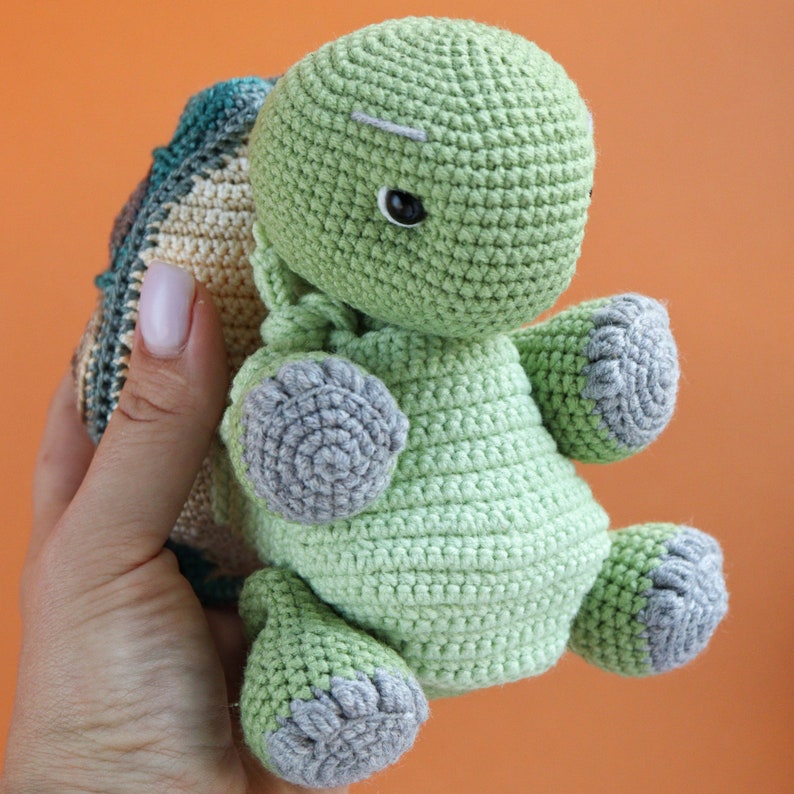 Turtle toy pattern, turtle tutorial, mosaic turtle, cute crochet turtle, baby turtle pattern, soft toy turtle image 6