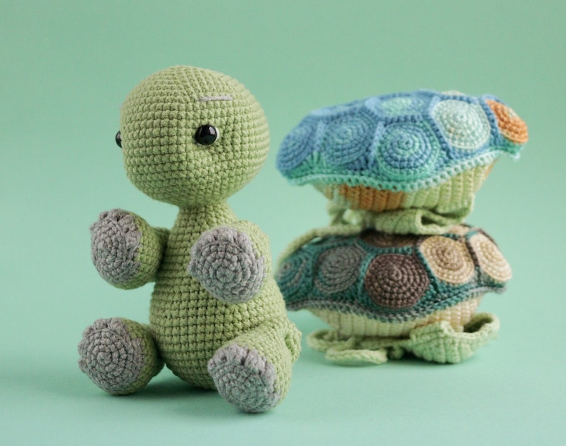 Turtle toy pattern, turtle tutorial, mosaic turtle, cute crochet turtle, baby turtle pattern, soft toy turtle image 1