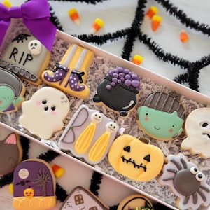 No Spread Sugar Cookie Recipe – Chocolate & Vanilla Cut Out Cookies + Royal Icing Recipe