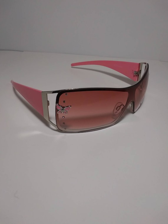 Butterfly Pink Super Cool Women&#39;s Wrap Sunglasses. Free Soft Microfiber Case Included.