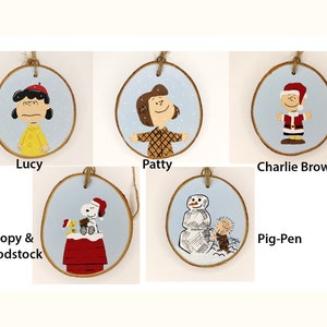 Snoopy Ornaments, Snoopy, Classic Christmas Ornaments, Wood Slice Ornament, Rustic Ornament, Wooden Christmas Ornament