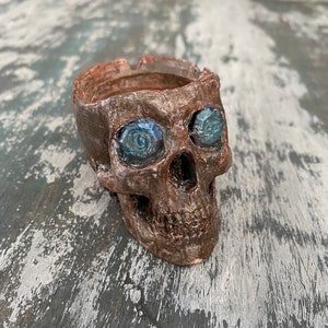 Skull Roach Holder