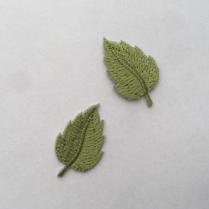 Set Of 2 Mini Leaves Small Leaf Iron On Sew On Flower Sew On Embroidered Patch Appliqués Badge Light green