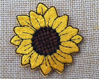 Insigne d'appliqués brodés à repasser/coudre entièrement tournesol