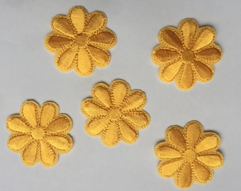 Lot de 5 badges d'appliqués brodés à coudre et à repasser pétales de fleurs jaunes