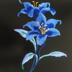 Large Lily Flower (available in four colours) Sew On Full Embroidered Patch Appliqués Badge