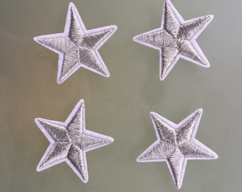 Set di 4 toppe ricamate termoadesive e cucite con stelle argentate
