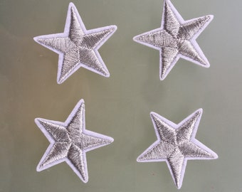 銀色の星型アイロン接着・縫い付け式フル刺繍パッチアップリケバッジ4個セット