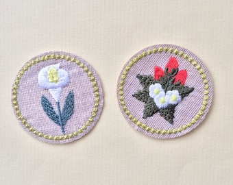 Set of 2 Chrysanthemums Iron Sew On Full Embroidered Patch Appliqués Badge 